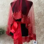 Favori duvak seti. Kırmızı